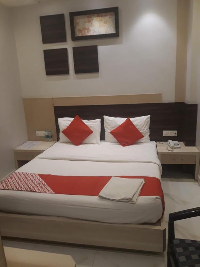 Hotel Megha Inn Lakhnau Kültér fotó